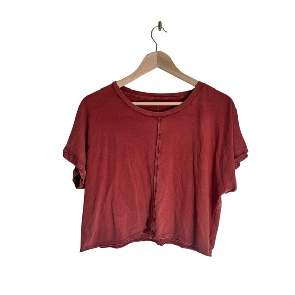 American Eagle Women's Crop Top Short Sleeve T-Shirt Washed Red Size XS - Picture 3 of 5